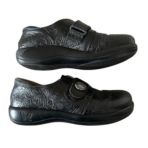 Alegria Joleen Tar Tooled Black Professional / Nursing Shoe Clog - Picture 2 of 8